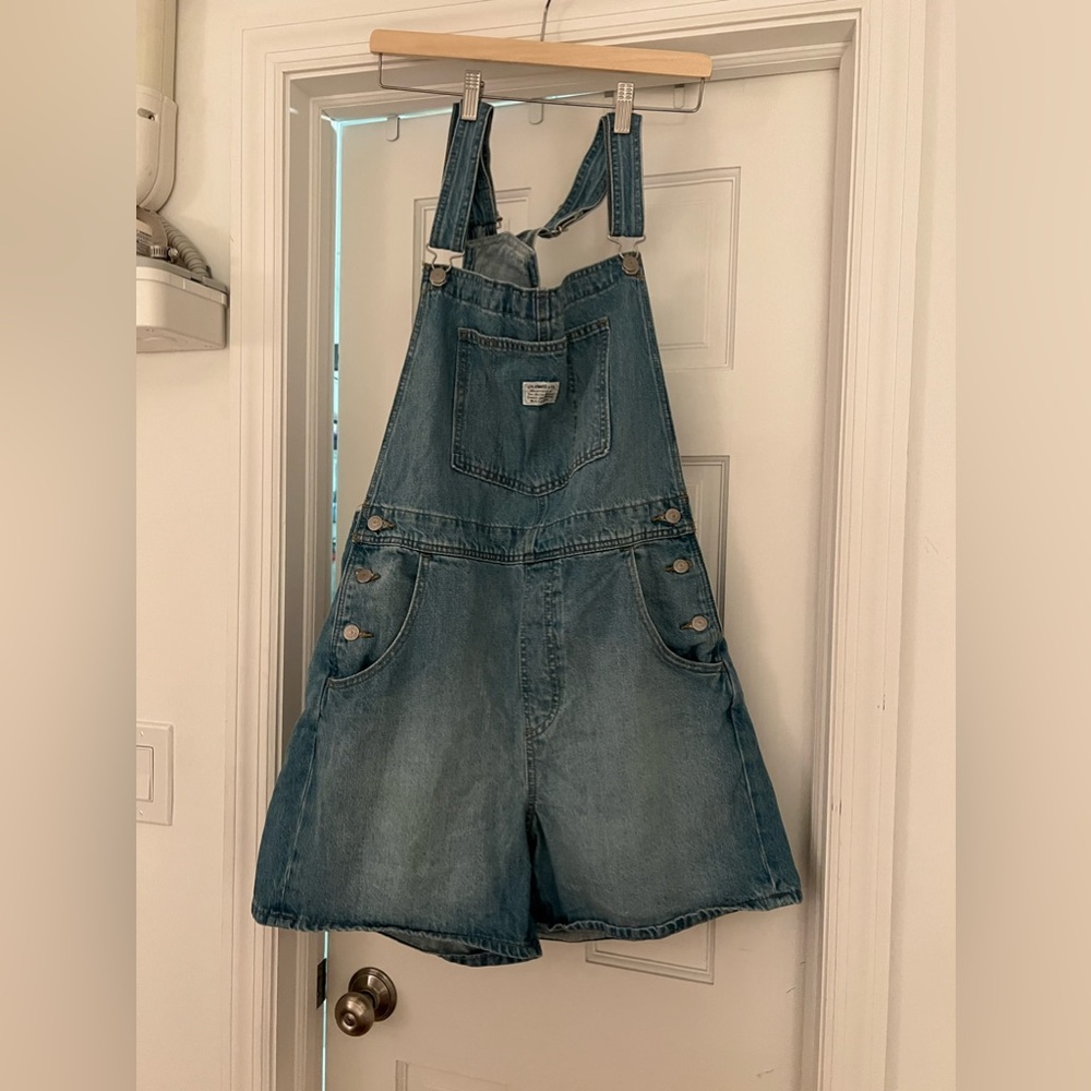 Levi’s overalls